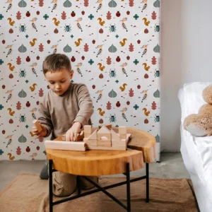 Papier peint idéal pour une chambre d'enfant ou une salle de jeu avec son ambiance forêt, ses petits animaux et se feuilles d'automne.